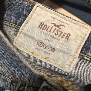Men’s Hollister jean